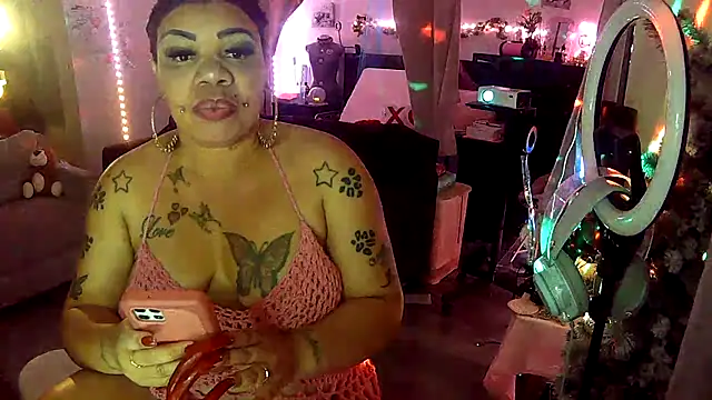 NailGoddessnow online show from 04/26/26, 03:04