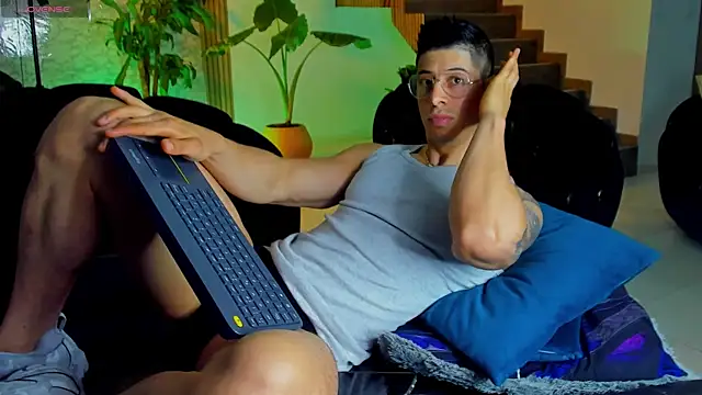 lukas green11 online show from 06/07/26, 01:21