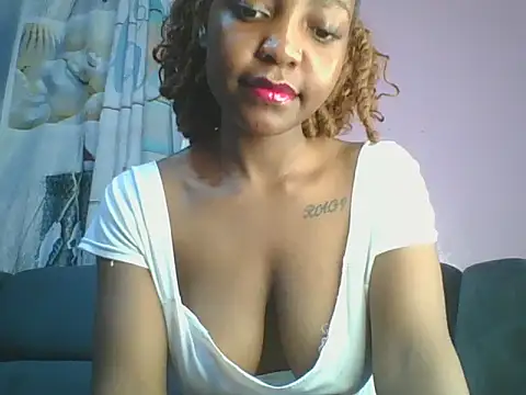 Snapshot of Africana_sexy chatting on 06/25/26, 08:02 Africana sexy online show from 06/25/26, 08:02