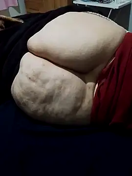 Snapshot of MegaAssMature chatting on 06/18/26, 02:34 MegaAssMature online show from 06/18/26, 02:34
