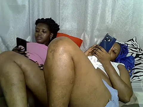 Lorainebabes online show from 06/11/26, 12:32