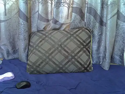 Snapshot of Sweet_elisa001 chatting on 06/16/26, 08:17 Sweet elisa001 online show from 06/16/26, 08:17