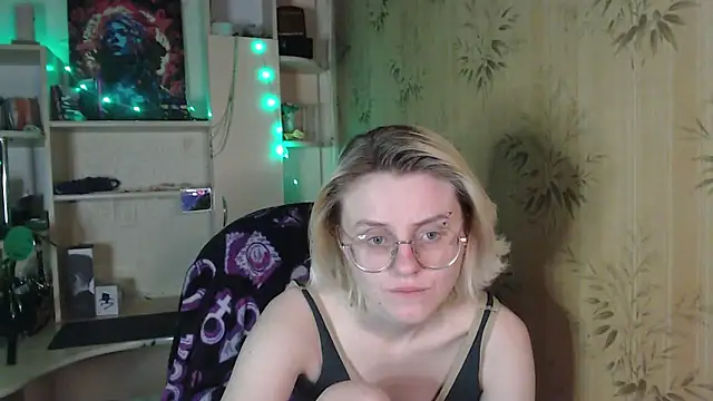   Freya    online show from 05/26/26, 12:17