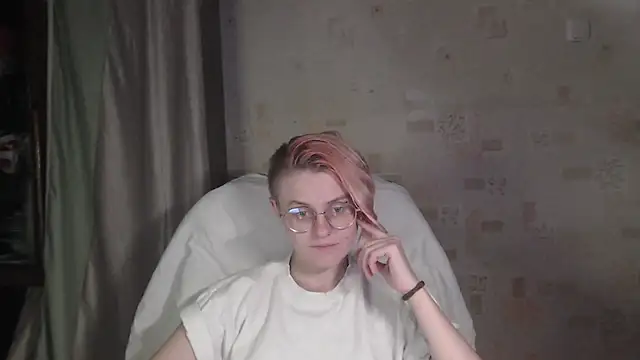 Snapshot of __Freya___ chatting on 07/15/26, 02:44 Freya online show from 07/15/26, 02:44