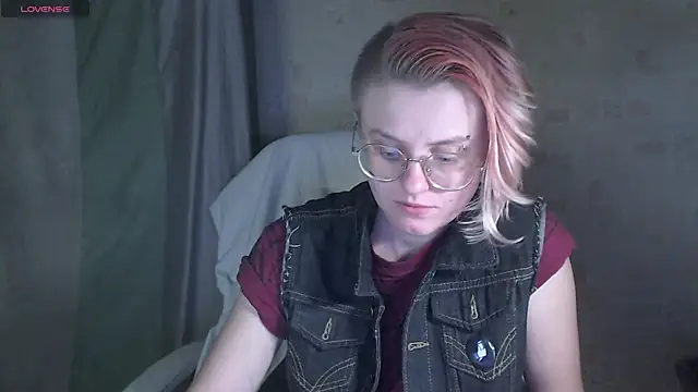 Snapshot of __Freya___ chatting on 07/17/26, 01:07 Freya online show from 07/17/26, 01:07