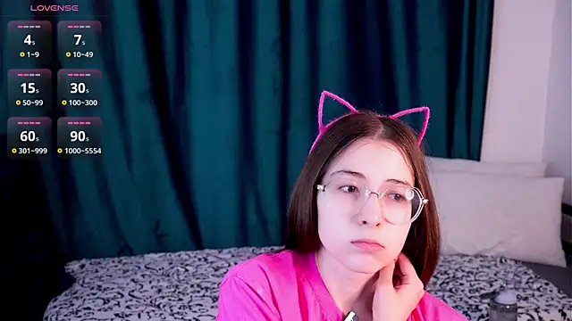 KatieAstol online show from 06/28/26, 01:11