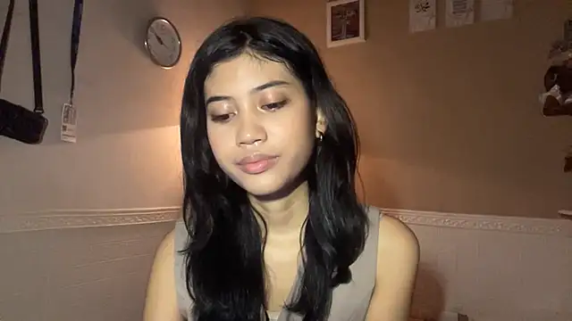 AllisonLundrigan online show from 05/18/26, 12:22