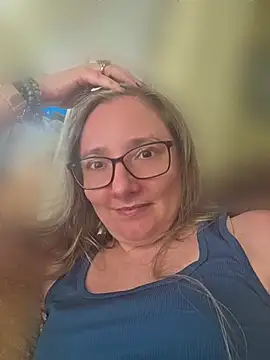 Izzylove47 online show from 07/07/26, 01:15