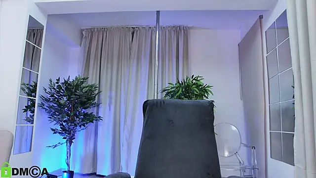 LanaKream online show from 06/10/26, 06:18