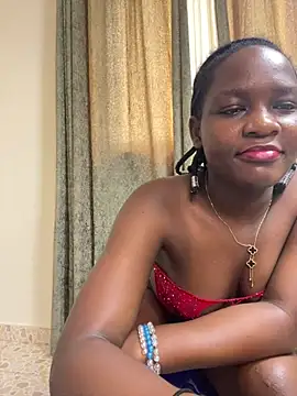 Snapshot of GoldenZuri chatting on 07/08/26, 01:48 GoldenZuri online show from 07/08/26, 01:48