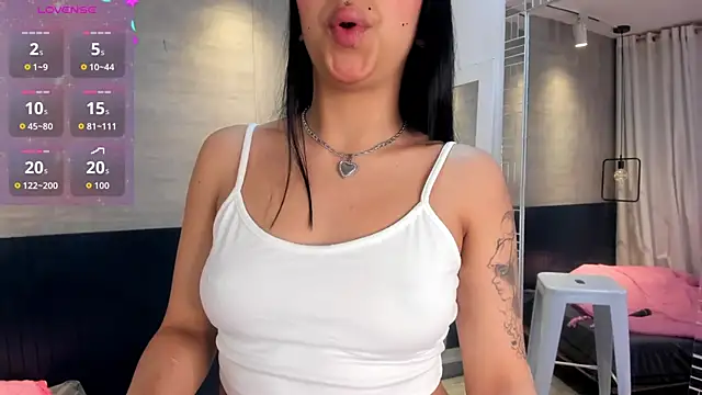 ByVanessa online show from 06/20/26, 03:53