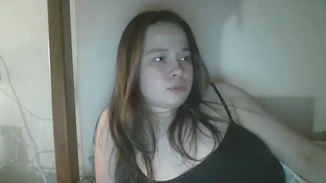 RiaLowelyt online show from 05/24/26, 09:42