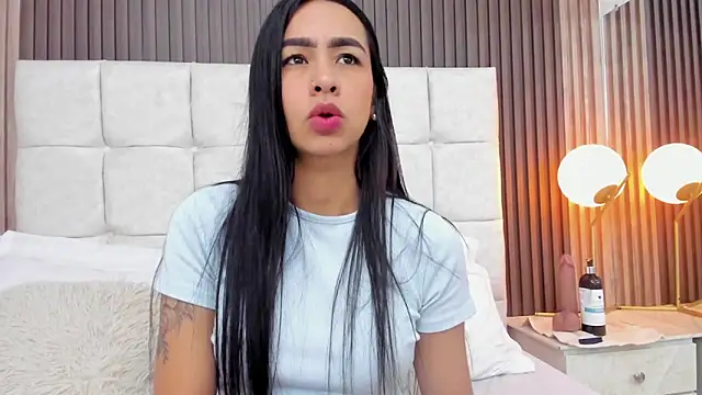 Snapshot of Camila_Vega22 chatting on 05/23/26, 11:47 Camila Vega22 online show from 05/23/26, 11:47