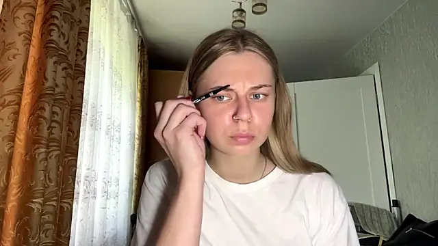 HoneysPiee online show from 05/31/26, 10:11