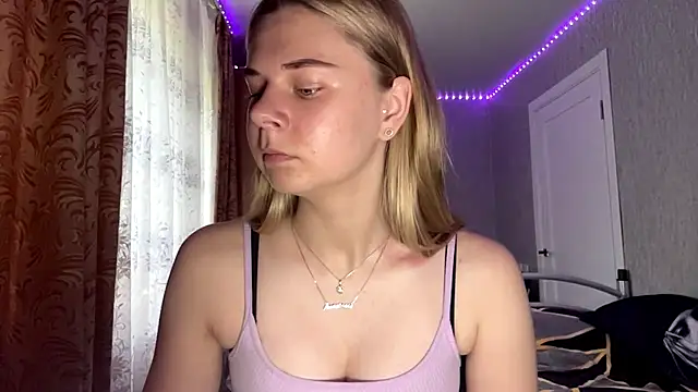 HoneysPiee online show from 07/03/26, 09:37