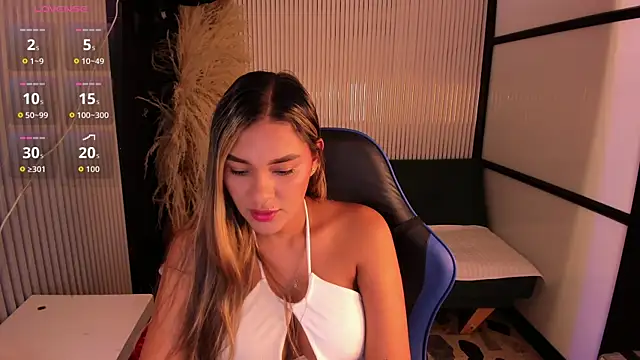 SophieWatson  online show from 06/19/26, 01:48