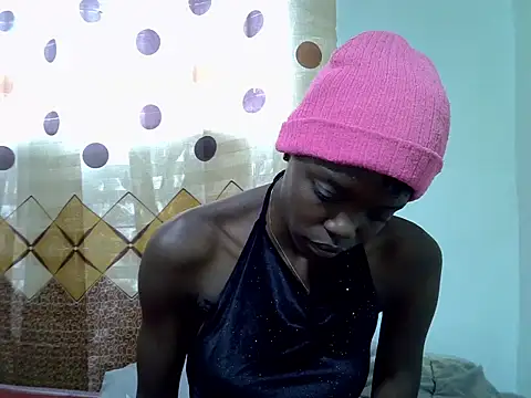 Pretty min online show from 06/20/26, 07:22