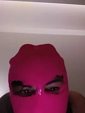 Snapshot of BaddieOMalessere chatting on 05/15/26, 10:17 BaddieOMalessere online show from 05/15/26, 10:17