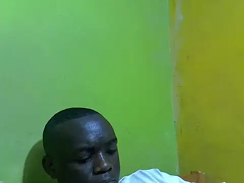 EbonyTjay online show from 05/16/26, 05:37