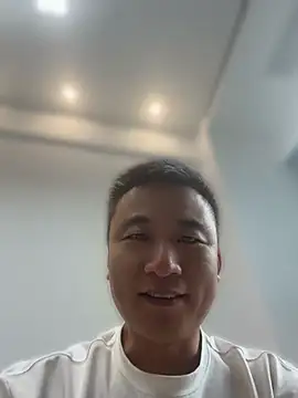 xiaonizi online show from 08/08/26, 04:47