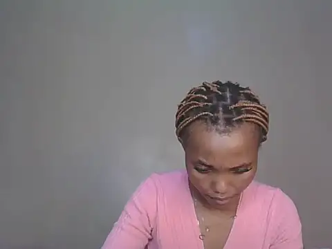PrettyT5 online show from 06/22/26, 05:59