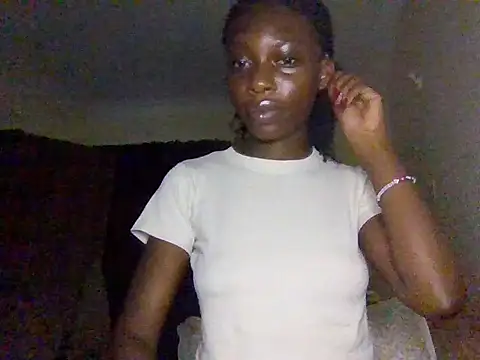 miss petite0 online show from 05/25/26, 07:58