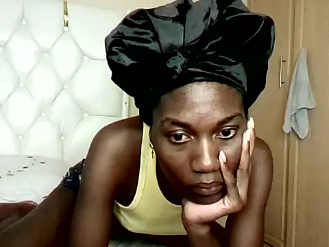 hornygirlzy online show from 05/17/26, 05:05