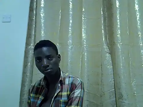 Snapshot of cutiebreey chatting on 06/30/26, 12:44 cutiebreey online show from 06/30/26, 12:44