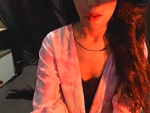 Snapshot of BabyQueen23 chatting on 06/19/26, 04:33 BabyQueen23 online show from 06/19/26, 04:33