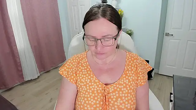 Vika73 online show from 02/22/25, 08:53