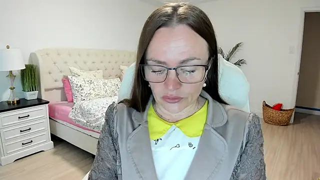 Vika73 online show from 09/25/25, 12:09