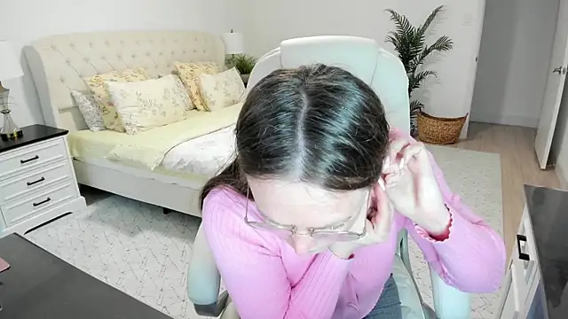 Vika73 online show from 04/27/26, 12:03