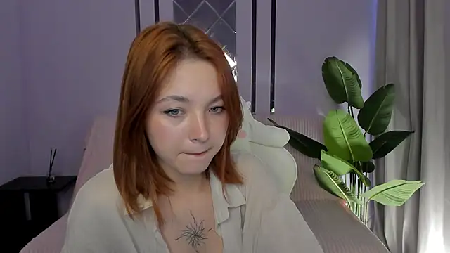 New Web Girl online show from 05/26/26, 10:22