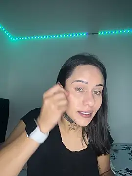 MadisonYoung000 online show from 05/22/26, 10:26