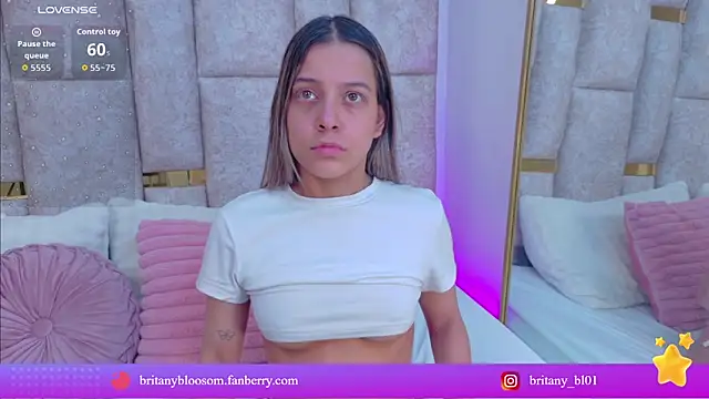 BritanyBlossom online show from 05/26/26, 06:37