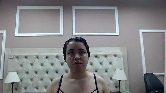 nia taylorX online show from 05/20/26, 01:06