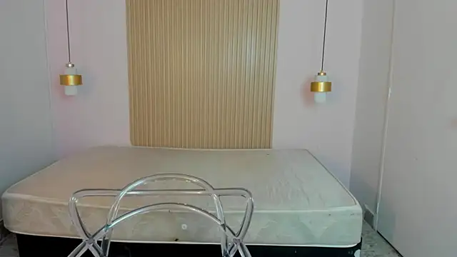 MiaLane3 online show from 07/01/26, 11:45