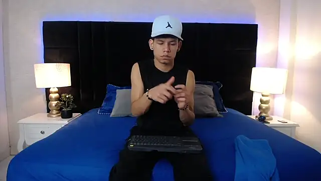 ThiagoFerrer  online show from 05/30/26, 03:36