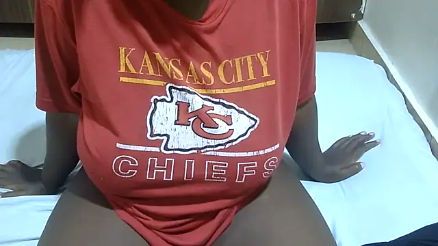 RawHoneyXo- online show from 06/08/26, 04:51