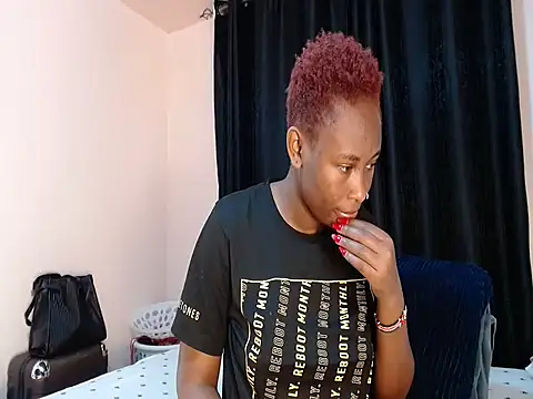 Sweetdeee online show from 06/26/26, 02:43