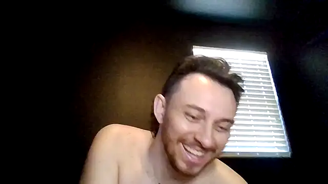 Snapshot of Tallhungcloudyyy chatting on 06/23/26, 06:06 Tallhungcloudyyy online show from 06/23/26, 06:06