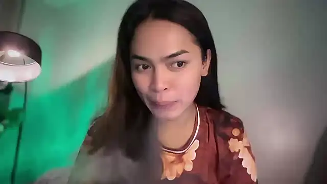 Snapshot of Amylaa chatting on 06/19/26, 12:42 Amylaa online show from 06/19/26, 12:42