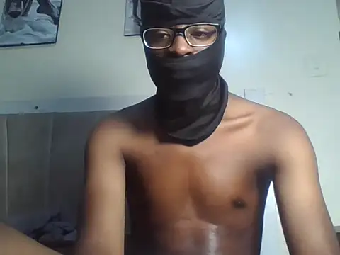 Snapshot of freakyboy255 chatting on 07/11/26, 08:44 freakyboy255 online show from 07/11/26, 08:44