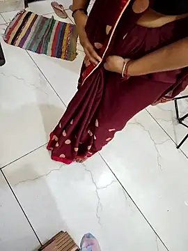 Snapshot of New_desi_bhabhi chatting on 06/05/26, 04:56 New desi bhabhi online show from 06/05/26, 04:56