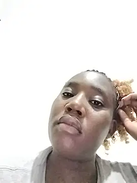Snapshot of sexxythickebony chatting on 05/17/26, 10:17 sexxythickebony online show from 05/17/26, 10:17