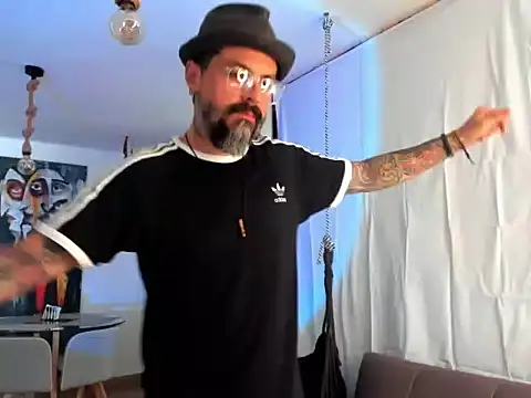 Miguel angeel  online show from 06/13/26, 02:04