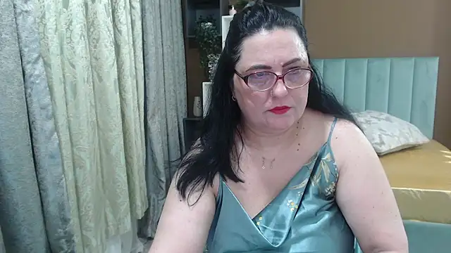 Snapshot of ValerieSmithsx chatting on 05/23/26, 05:45 ValerieSmithsx online show from 05/23/26, 05:45