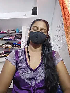 Snapshot of madhushree143 chatting on 07/18/26, 05:44 madhushree143 online show from 07/18/26, 05:44