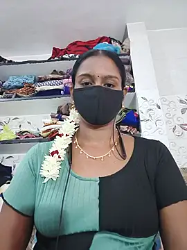 Snapshot of madhushree143 chatting on 07/19/26, 05:55 madhushree143 online show from 07/19/26, 05:55