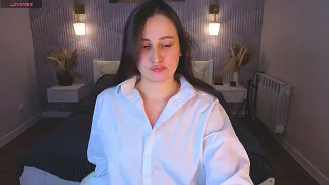 Elizabet Colllins online show from 07/06/26, 09:06